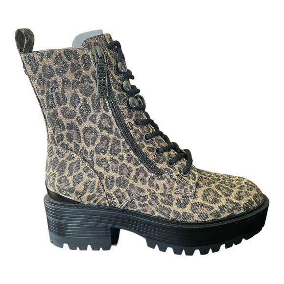 NEW Guess Women's Fearne Lug Sole Lace Up Fall Winter Leopard Bootie Shoes 5.5M - Picture 1 of 13